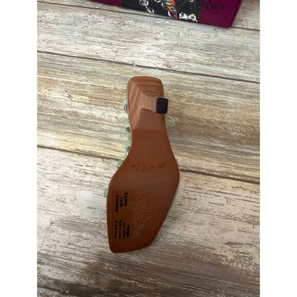 Just The Right Shoe Raine Carlton Cards Intrigue 2006 Mini Shoe Figurine NEW - Picture 10 of 13